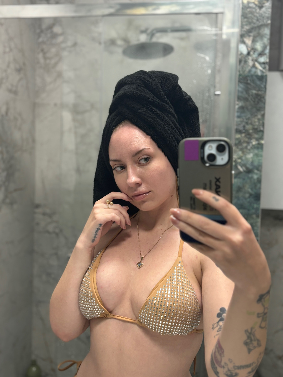 Nude girl KateV in Rajamandri