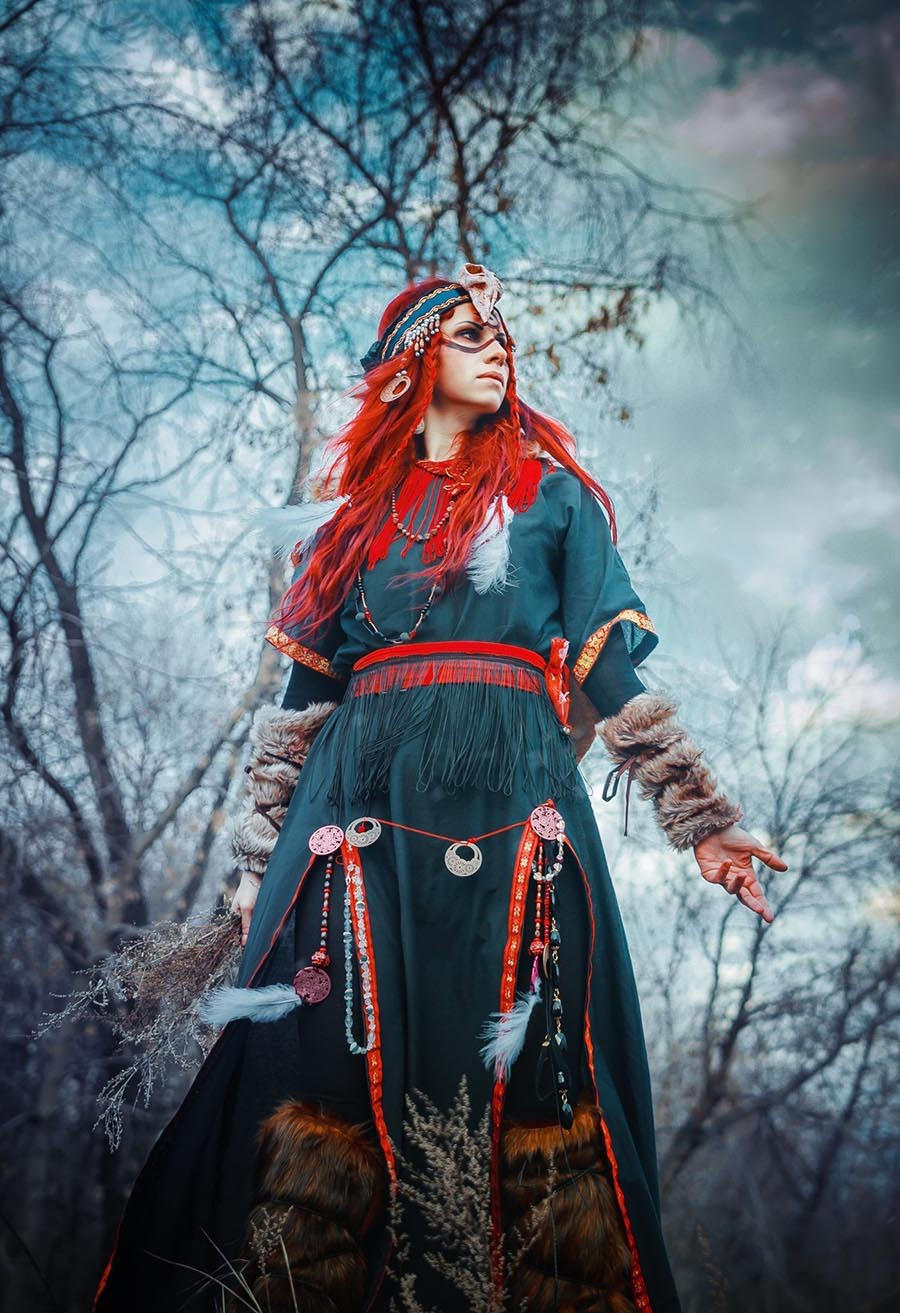 Take a pause and enjoy Girls in Slavic costumes — streaming from Rajamandri