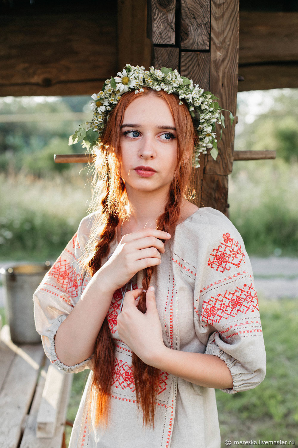 A playful frame from Girls in Slavic costumes — online in Rajamandri