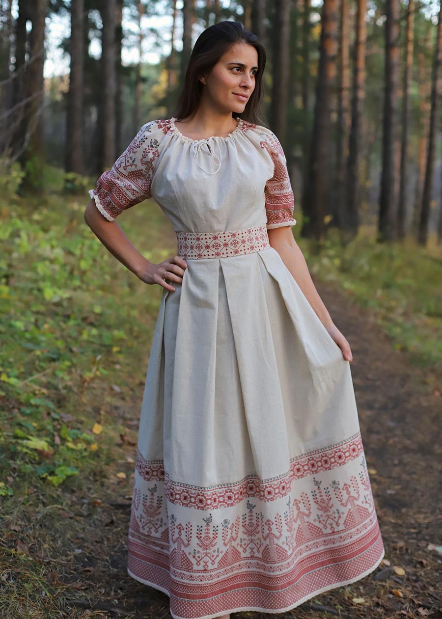 A cozy shot with Girls in Slavic costumes — straight from Rajamandri