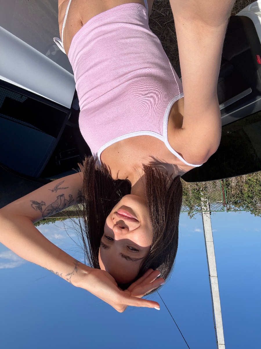 Sexy model Tina in Rajamandri